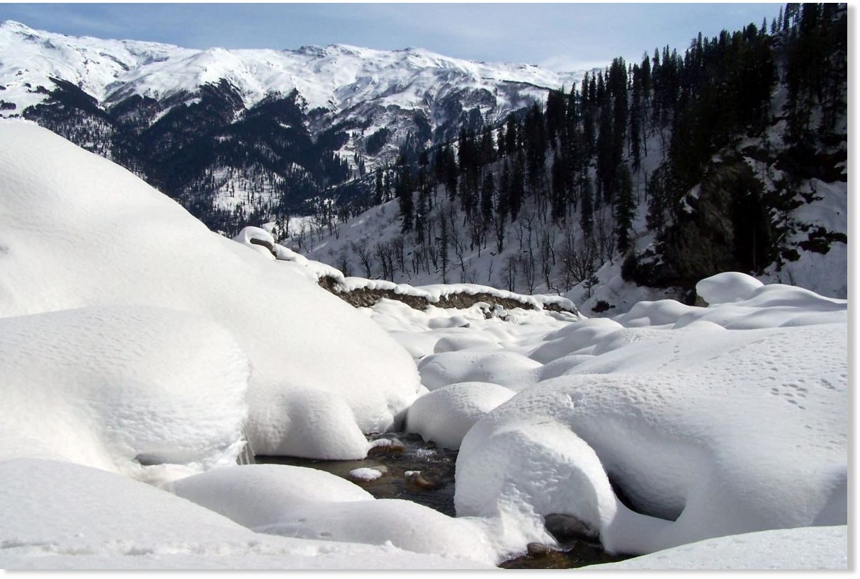 For the first time in 2 decades, thick snow lingers on Himalayan passes