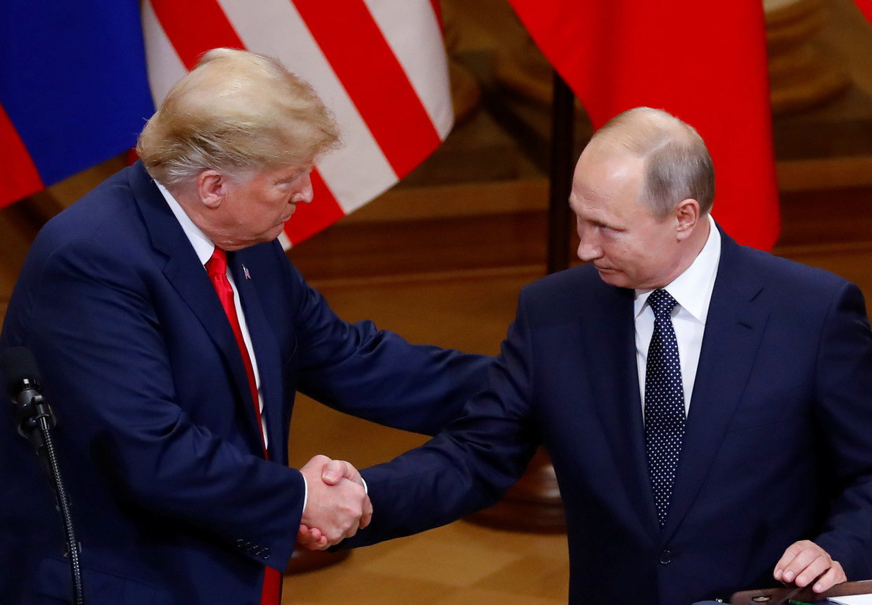 Click to enlarge putin trump helsinki