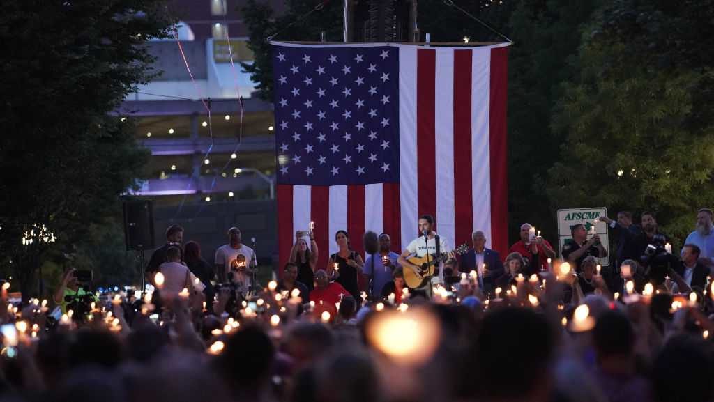 us mass shooting vigil