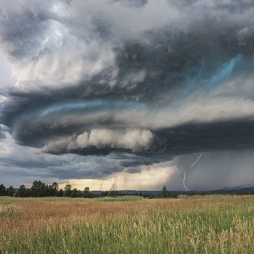 Click to enlarge On a stormy day