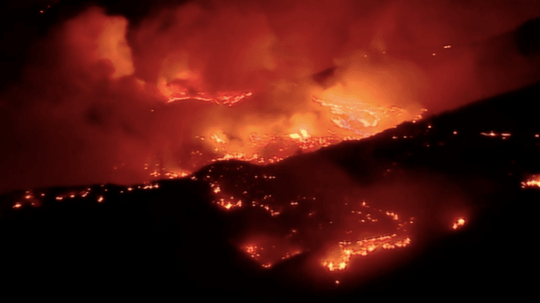 1,000 people evacuated following wildfires in Gran Canaria