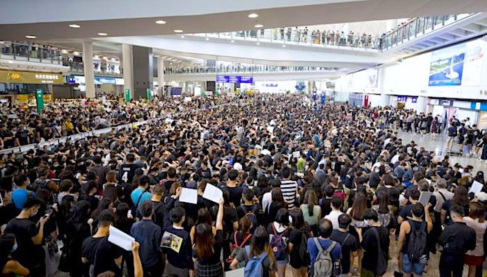 Click to enlarge Protest Hong Kong airport
