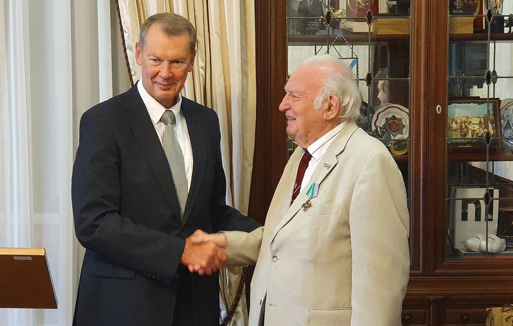 award putin letter almelo