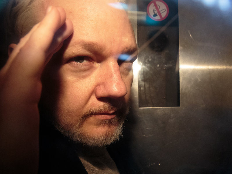 Click to enlarge Assange prison