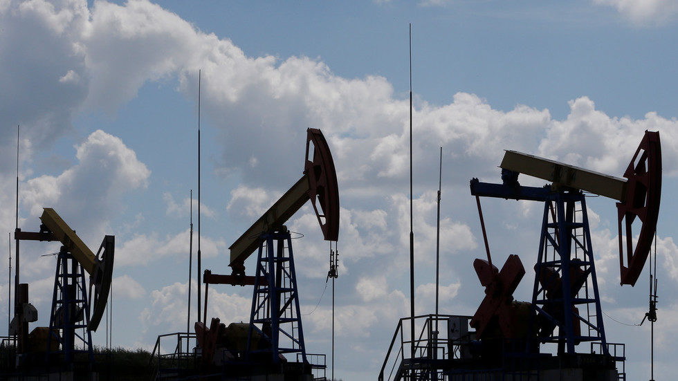 Click to enlarge oil field