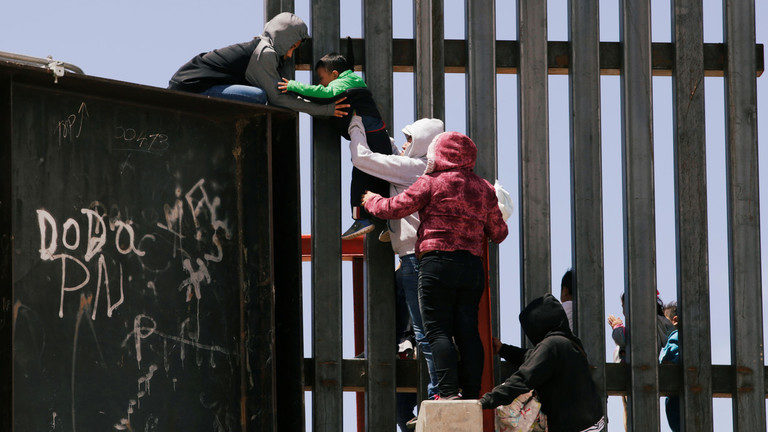 Click to enlarge border wall