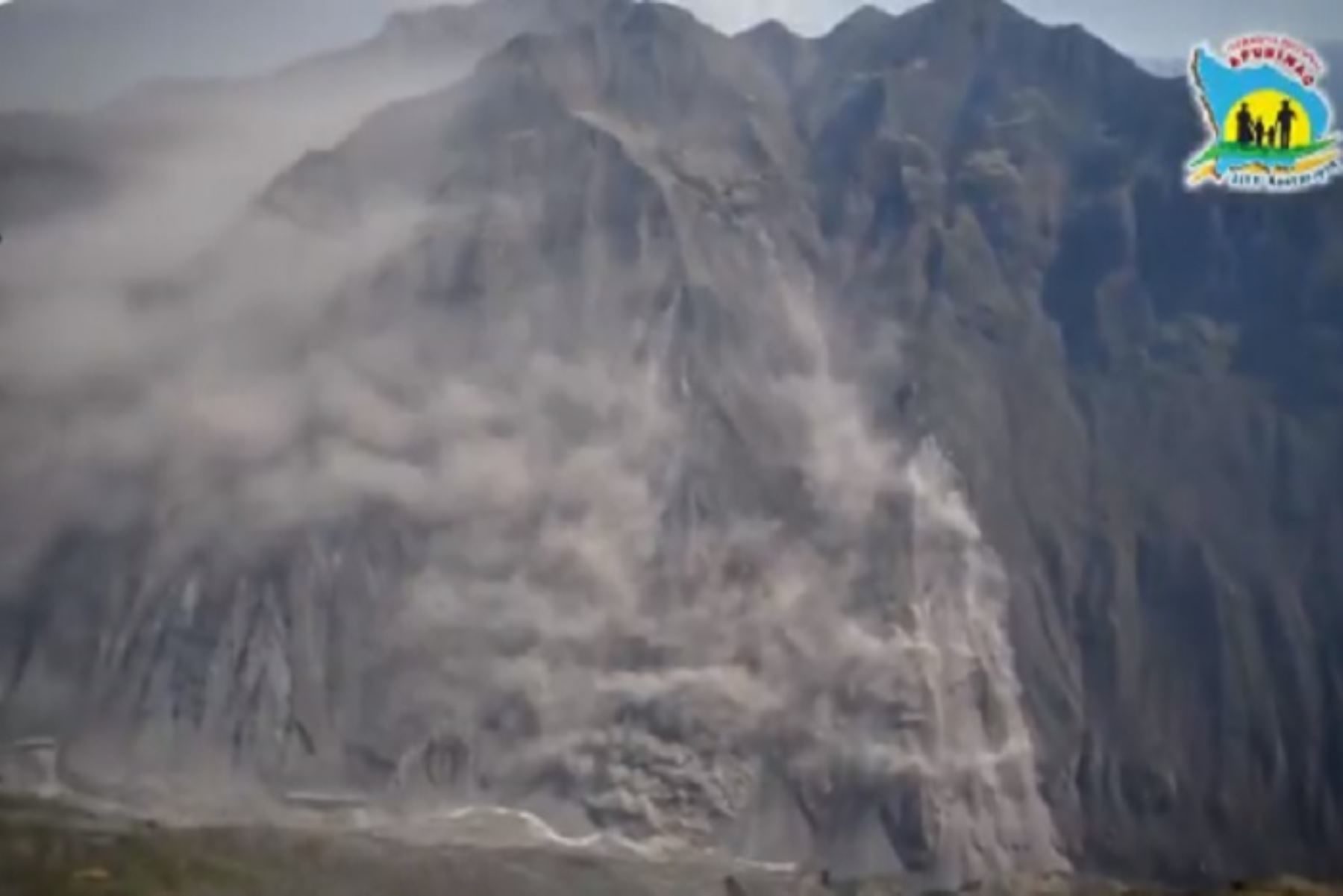 peru mountainside dust