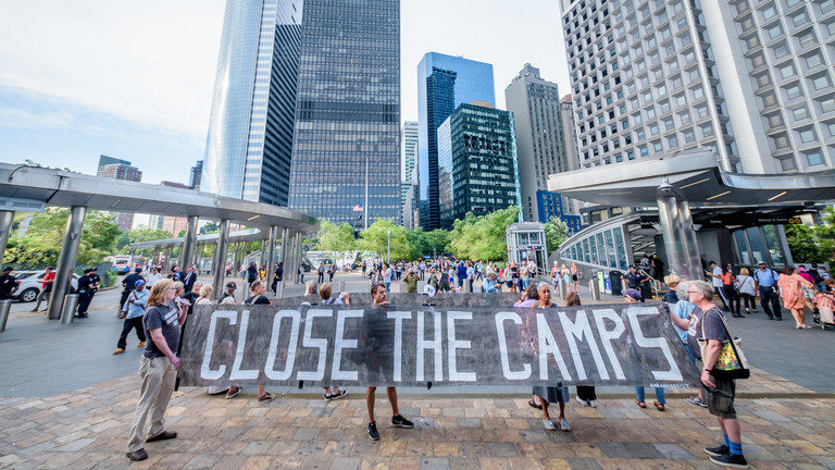 Click to enlarge hong kong protests
