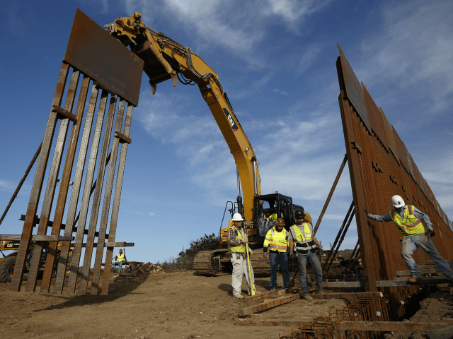 Trump border wall