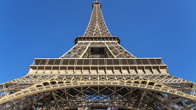 Click to enlarge eiffel tower