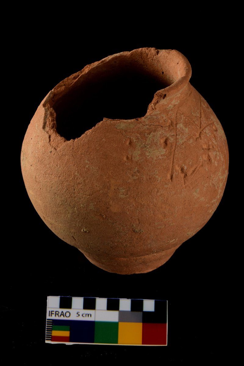 Click to enlarge indus script pot