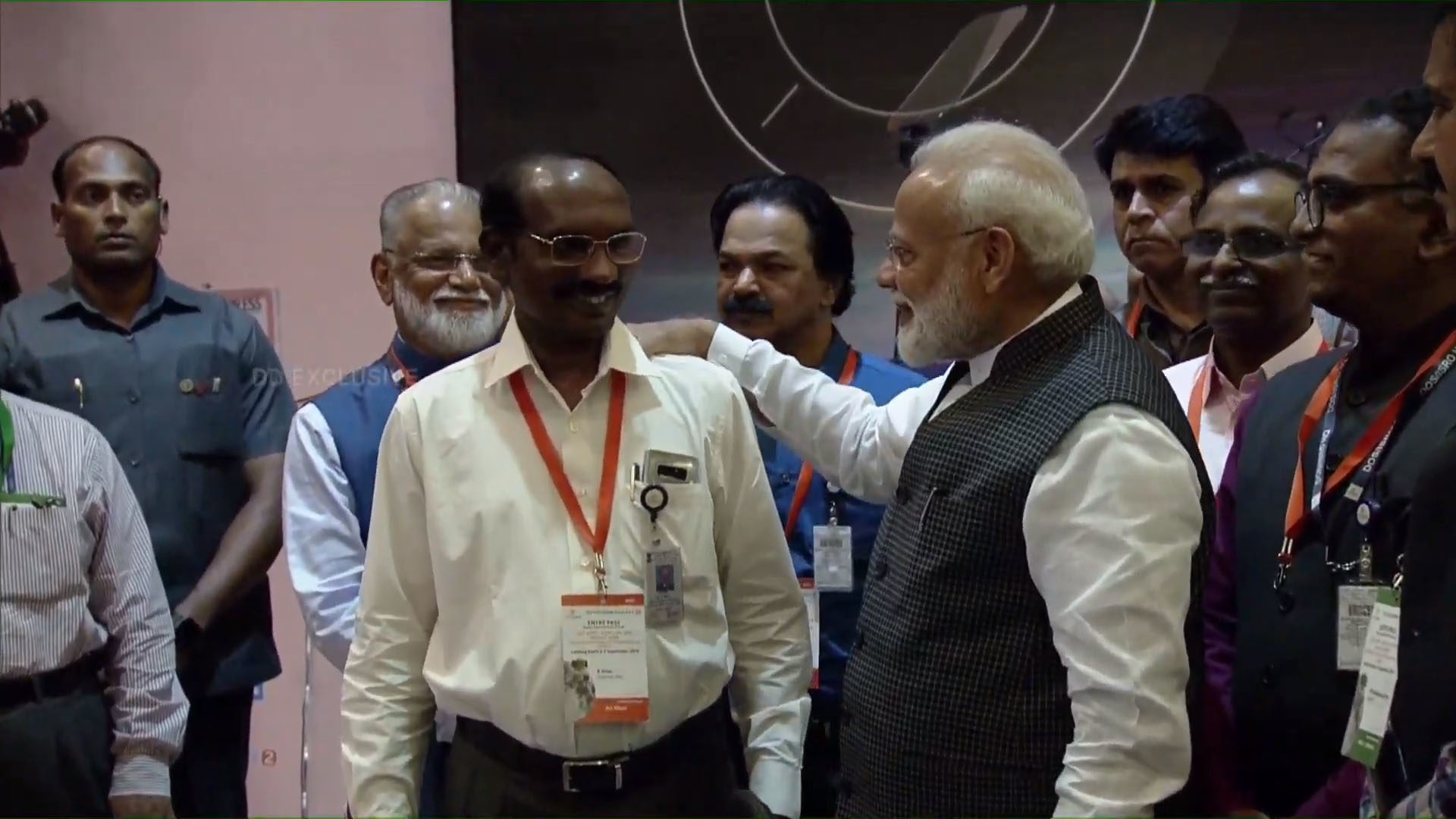 Click to enlarge ISRO director K. Sivan with Narendara Modi