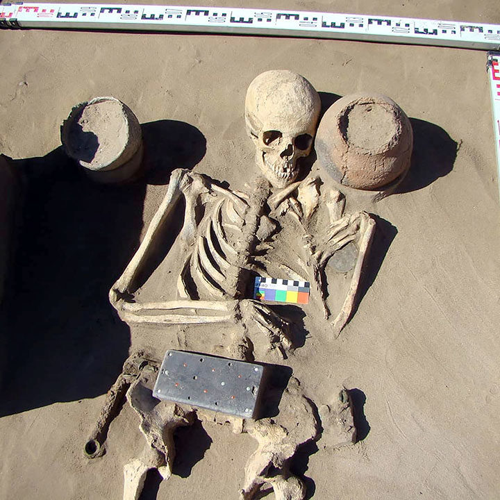 Click to enlarge iphone burial siberia