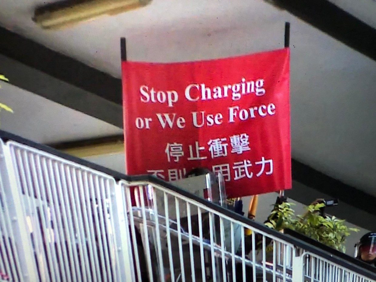 Click to enlarge Hong Kong protest violence