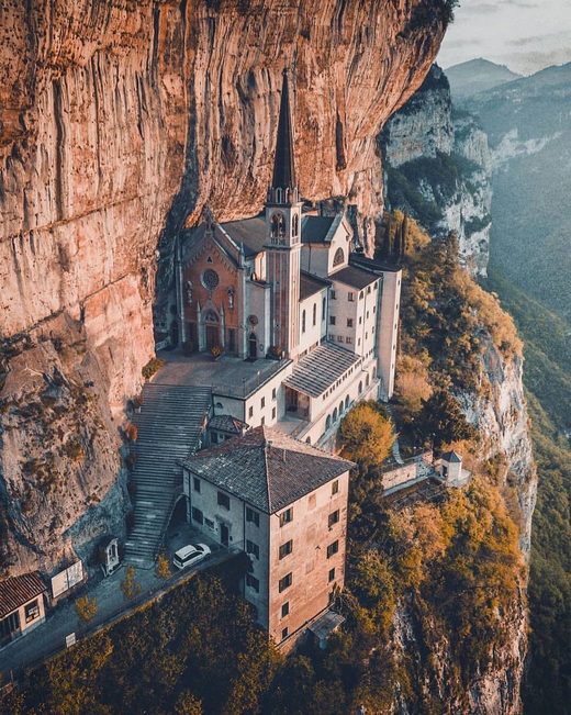 Click to enlarge Madonna della Corona