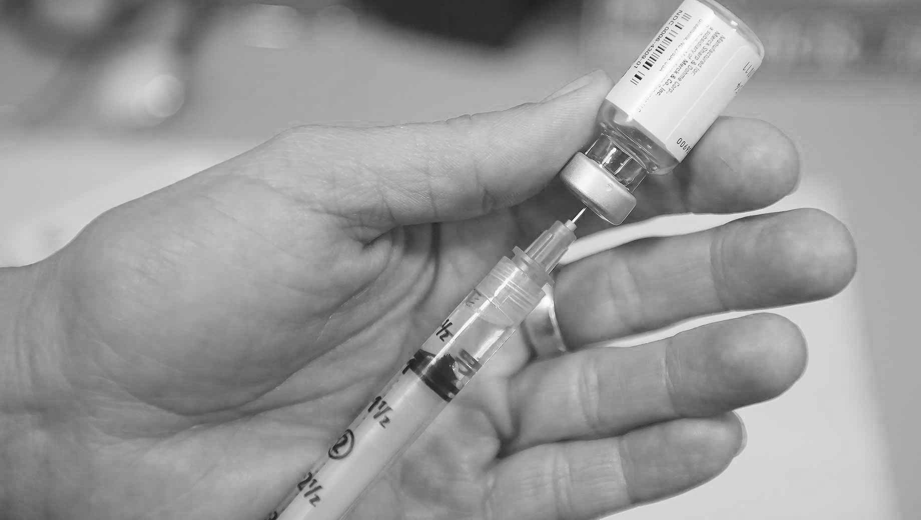 Click to enlarge syringe medicine