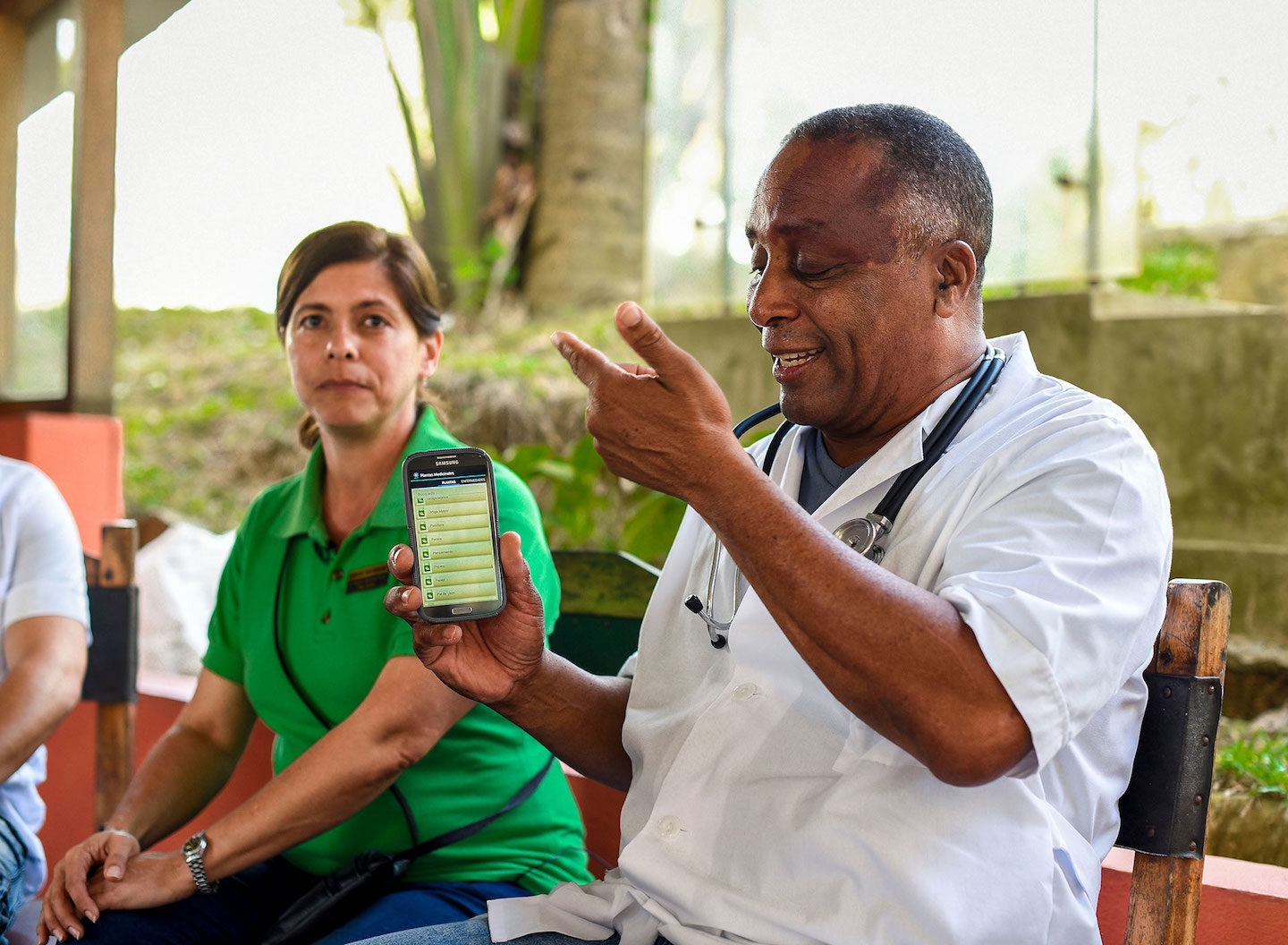 Click to enlarge Dr. Rodobaldo Pedroso,a smartphone app medicinal plants, Idalmis Pe'rez