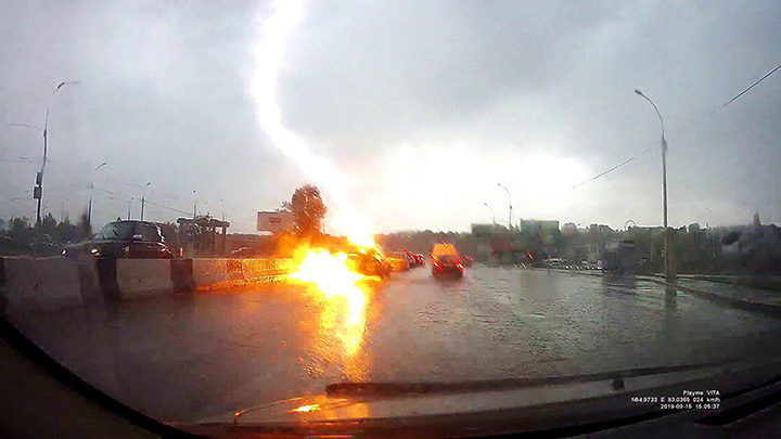 Click to enlarge lightning strike double