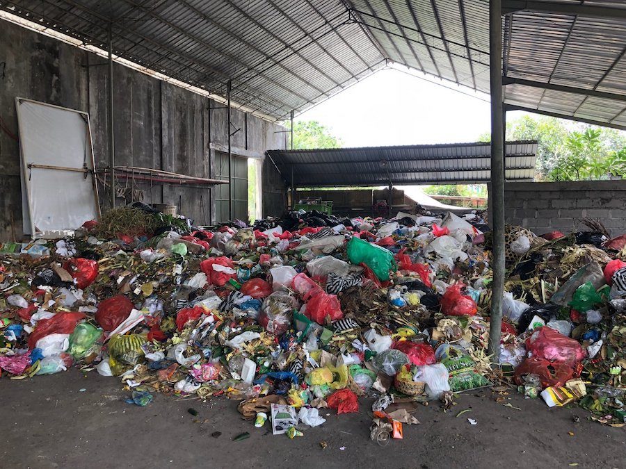 plastic pollution indonesia