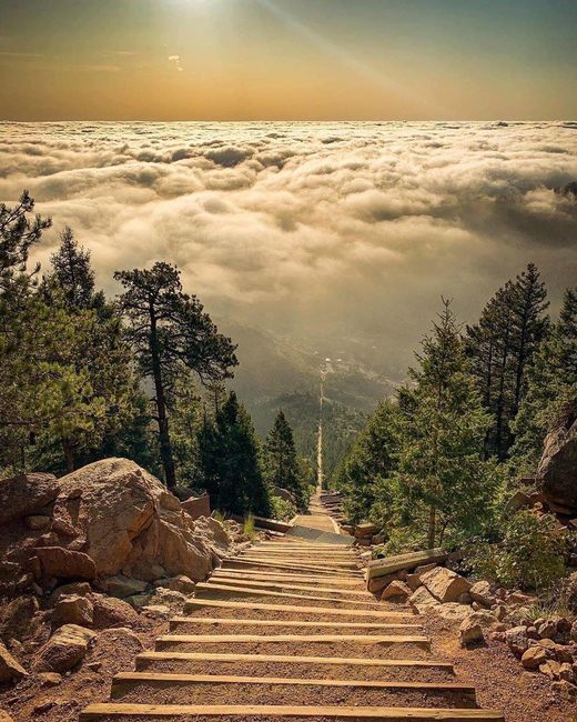 Click to enlarge Manitou Incline