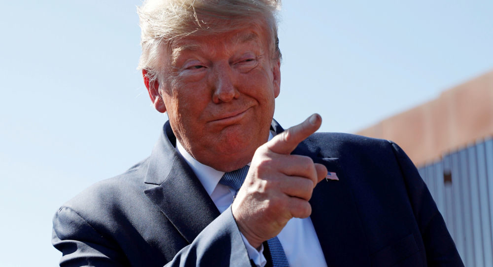 trump pointing finger