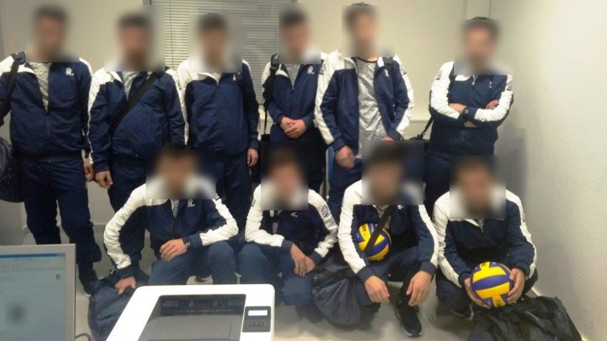syrian refugees fake ukraine volley ball team