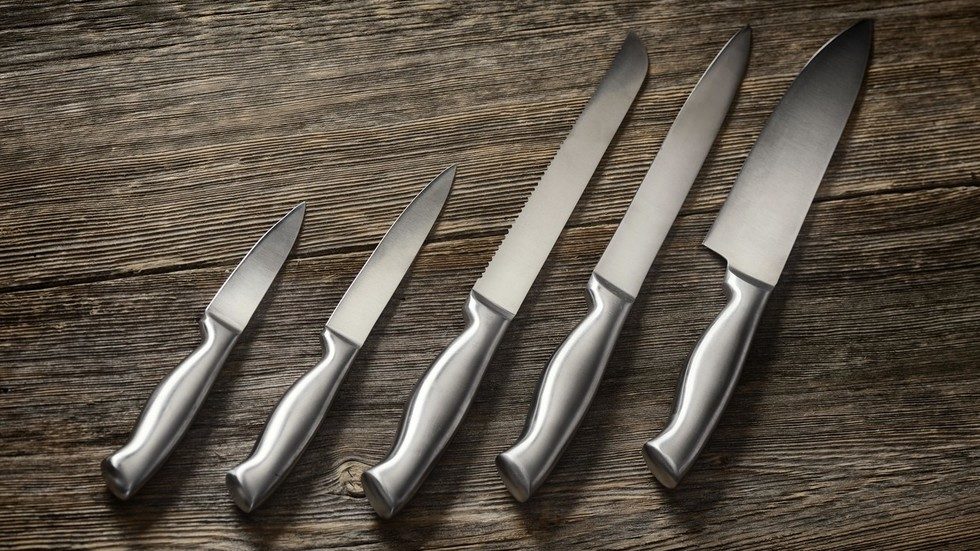 knives