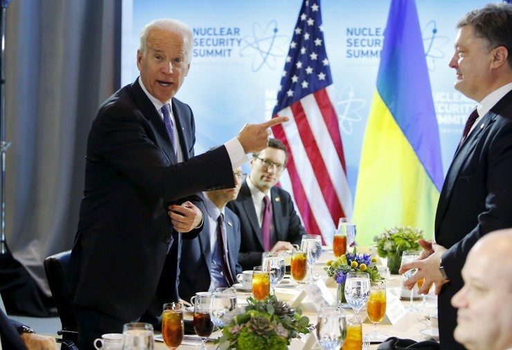 Biden poroshenko ukraine