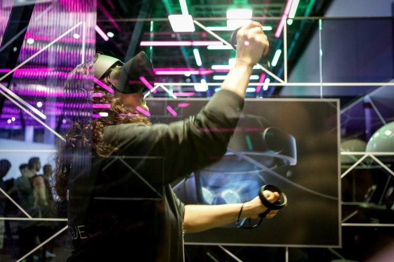 Facebook Oculus user