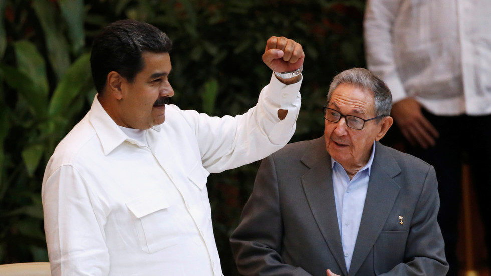 Click to enlarge Nicolas Maduro, Raul Castro