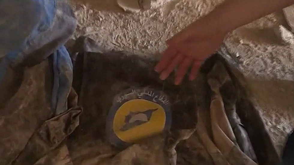 Click to enlarge caves near Khan Sheikhoun.