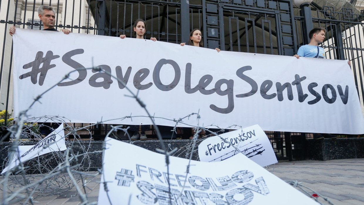 Oleg Sentsov rally protest kiev