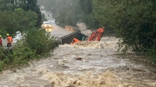 Click to enlarge Isle of Man flooding