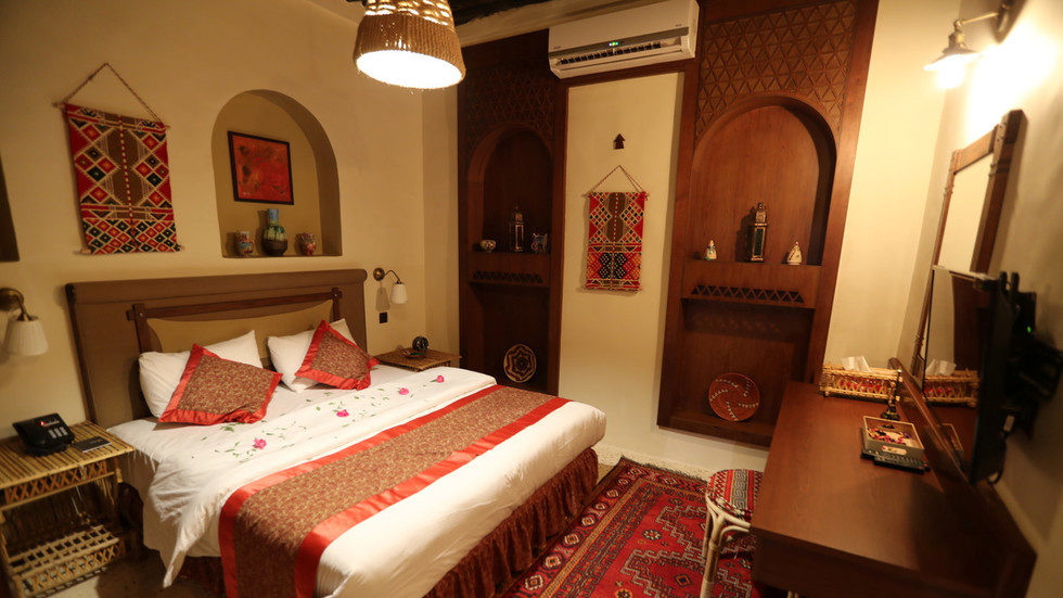 Click to enlarge saudi hotel
