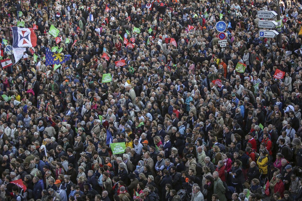 paris protest bioethic law