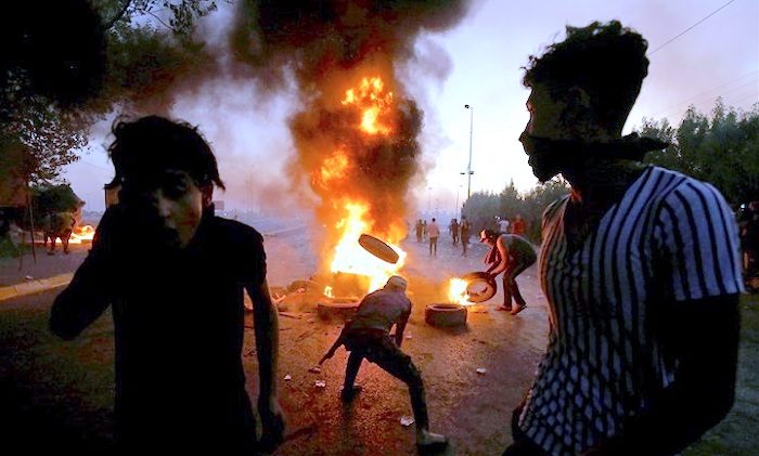 Click to enlarge Iraq protesters
