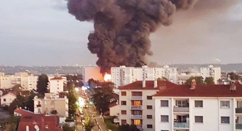 Click to enlarge industrial fire