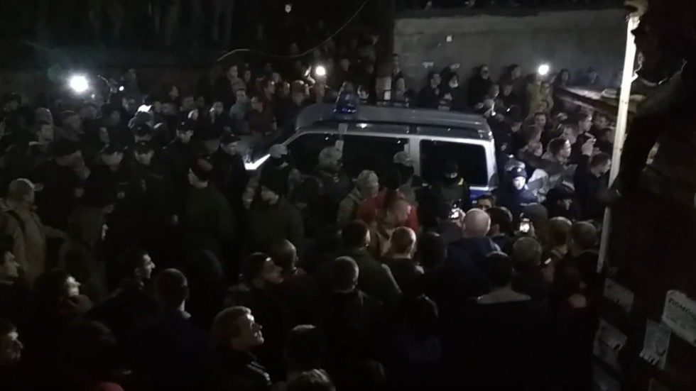 Russian crowd