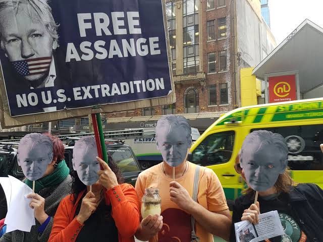 Click to enlarge Assange protest