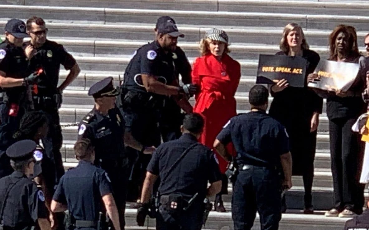 Click to enlarge jane fonda arrested