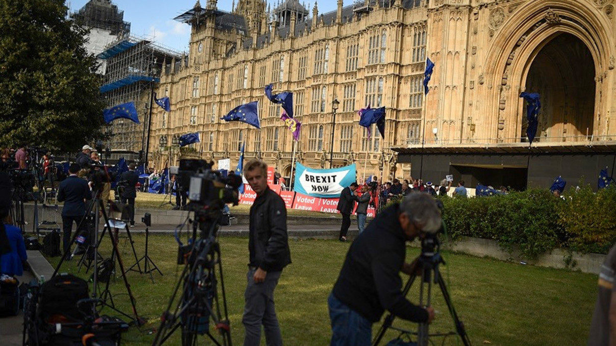 Brexit protest parliament
