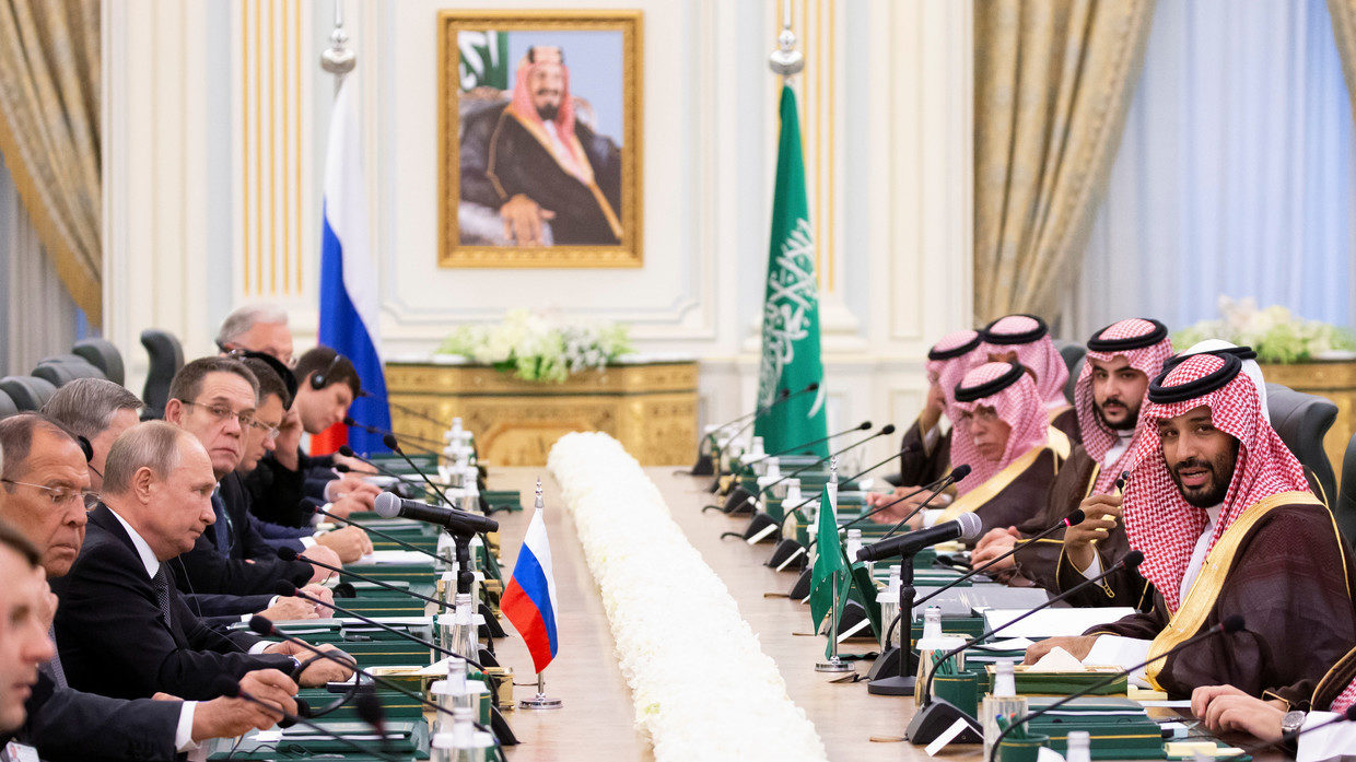 Click to enlarge putin saudi arabia