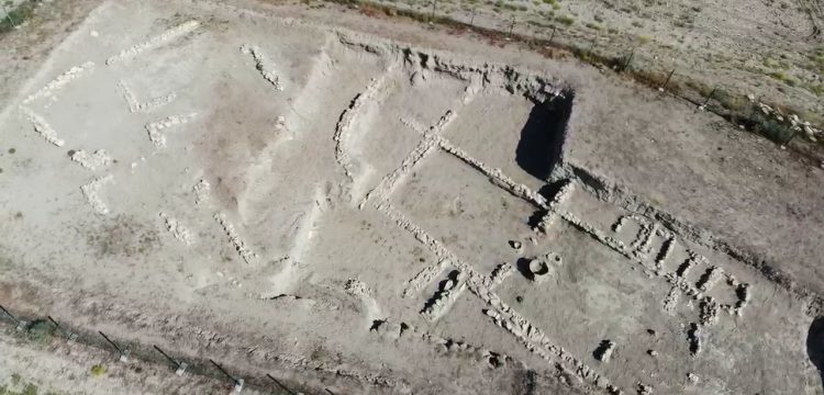 Click to enlarge Hacilar Great Mound