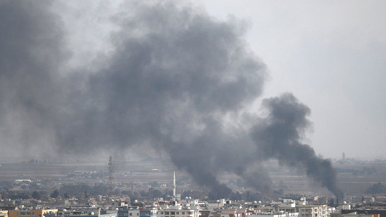 Click to enlarge Turkish shelling of Syrian town
