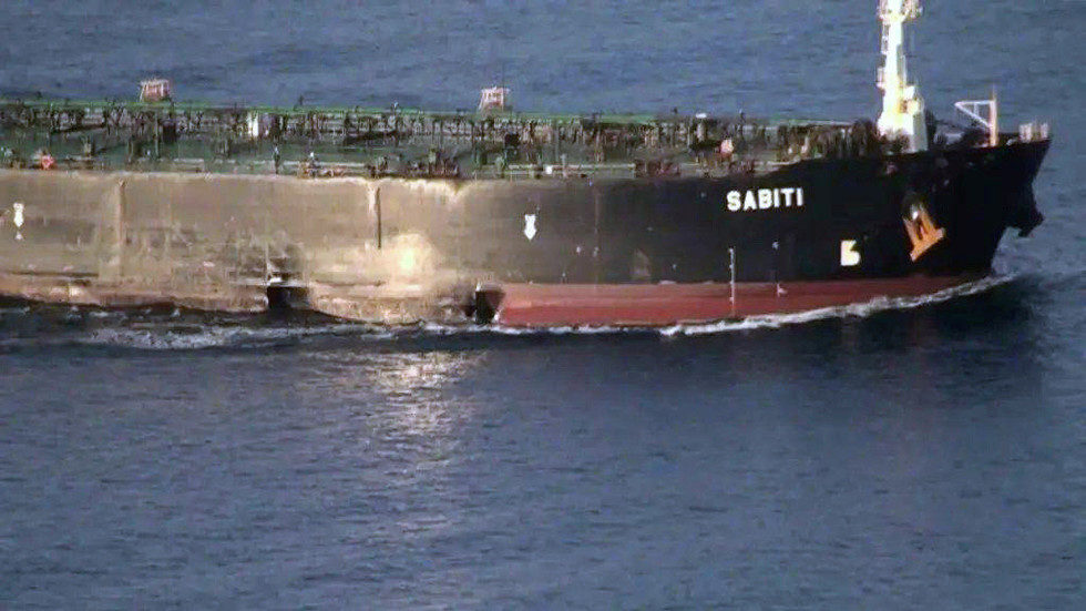 Click to enlarge damage oil tanker sabiti attack