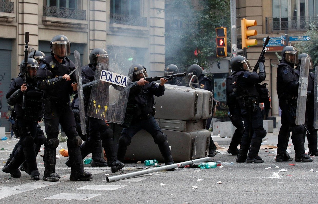Click to enlarge Barcelona March Freedom