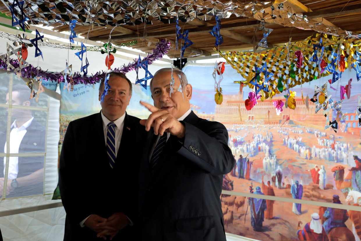 Click to enlarge pompeo netanyahu