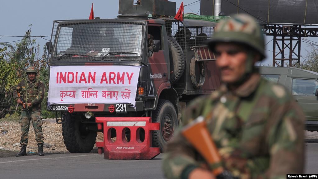 Indian army soldiers