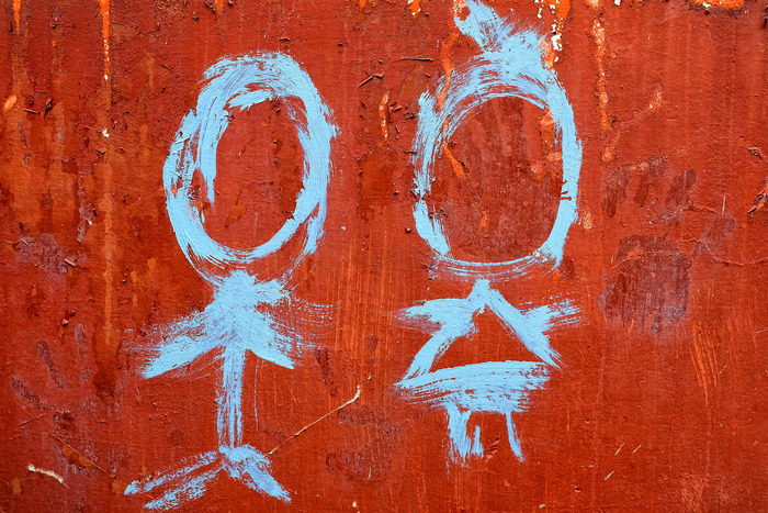 Click to enlarge gender kids drawing graffiti