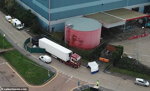 39 bodies, including one teenager, found in a lorry container in Essex - UPDATES